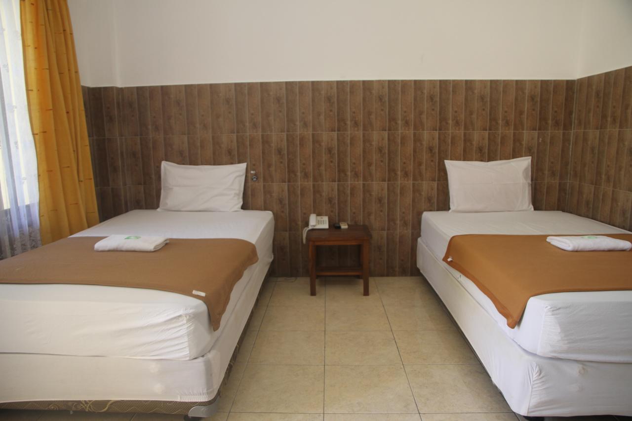 Mangsit Puri Senggigi Hotel מראה חיצוני תמונה