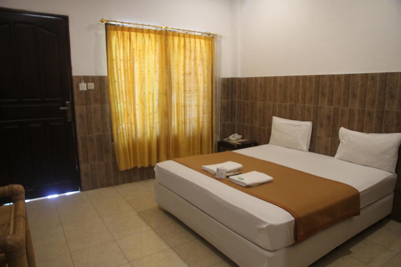 Mangsit Puri Senggigi Hotel מראה חיצוני תמונה