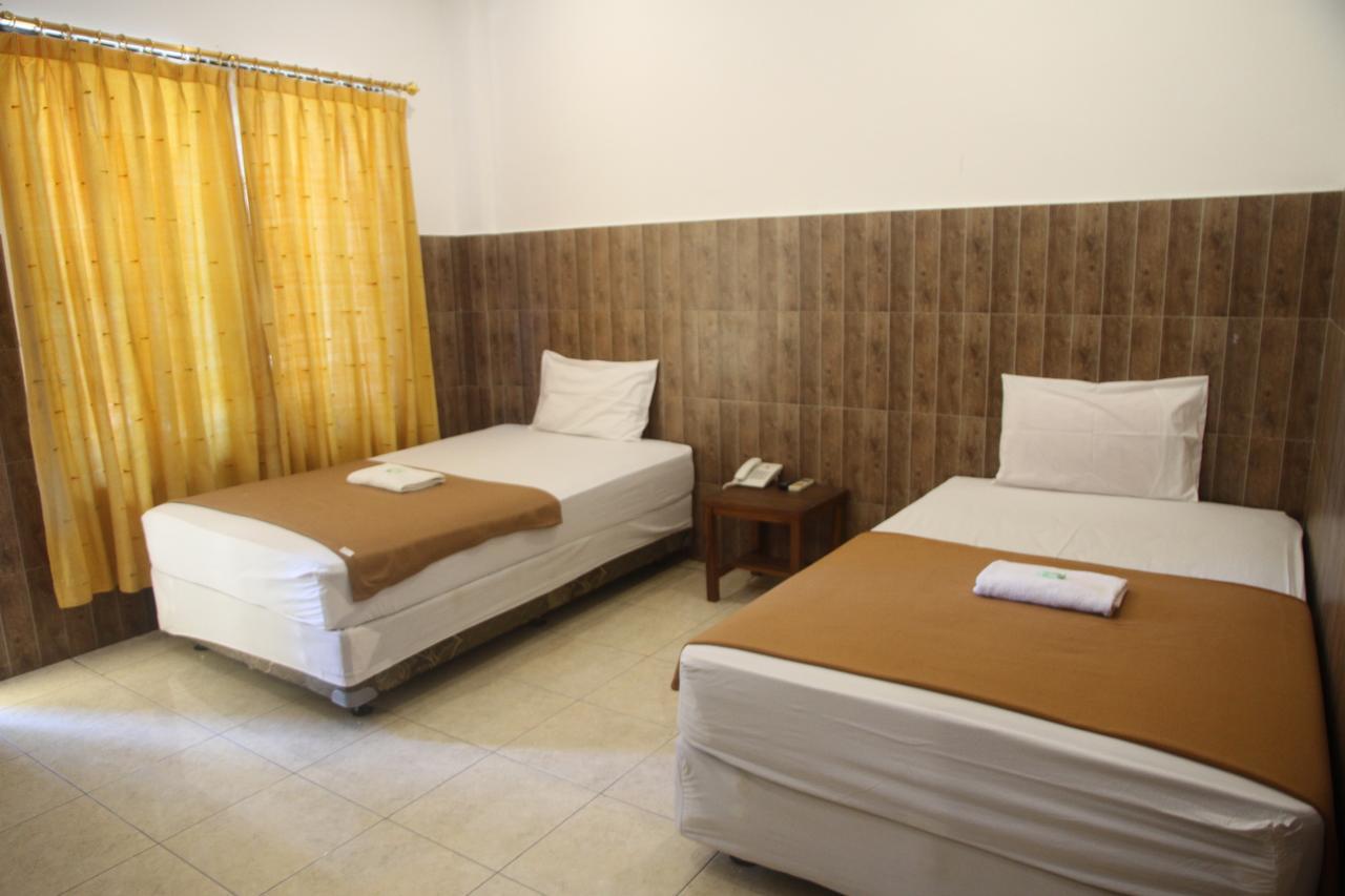 Mangsit Puri Senggigi Hotel מראה חיצוני תמונה