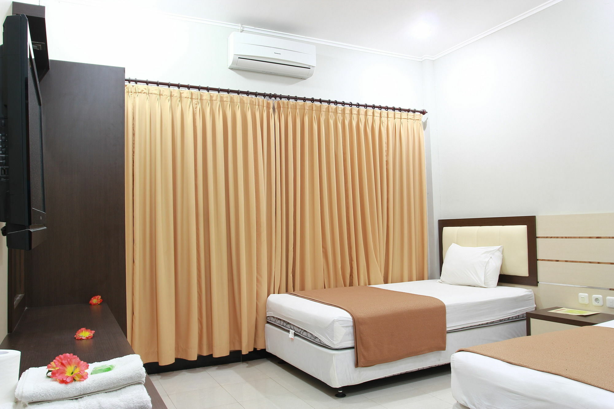 Mangsit Puri Senggigi Hotel מראה חיצוני תמונה