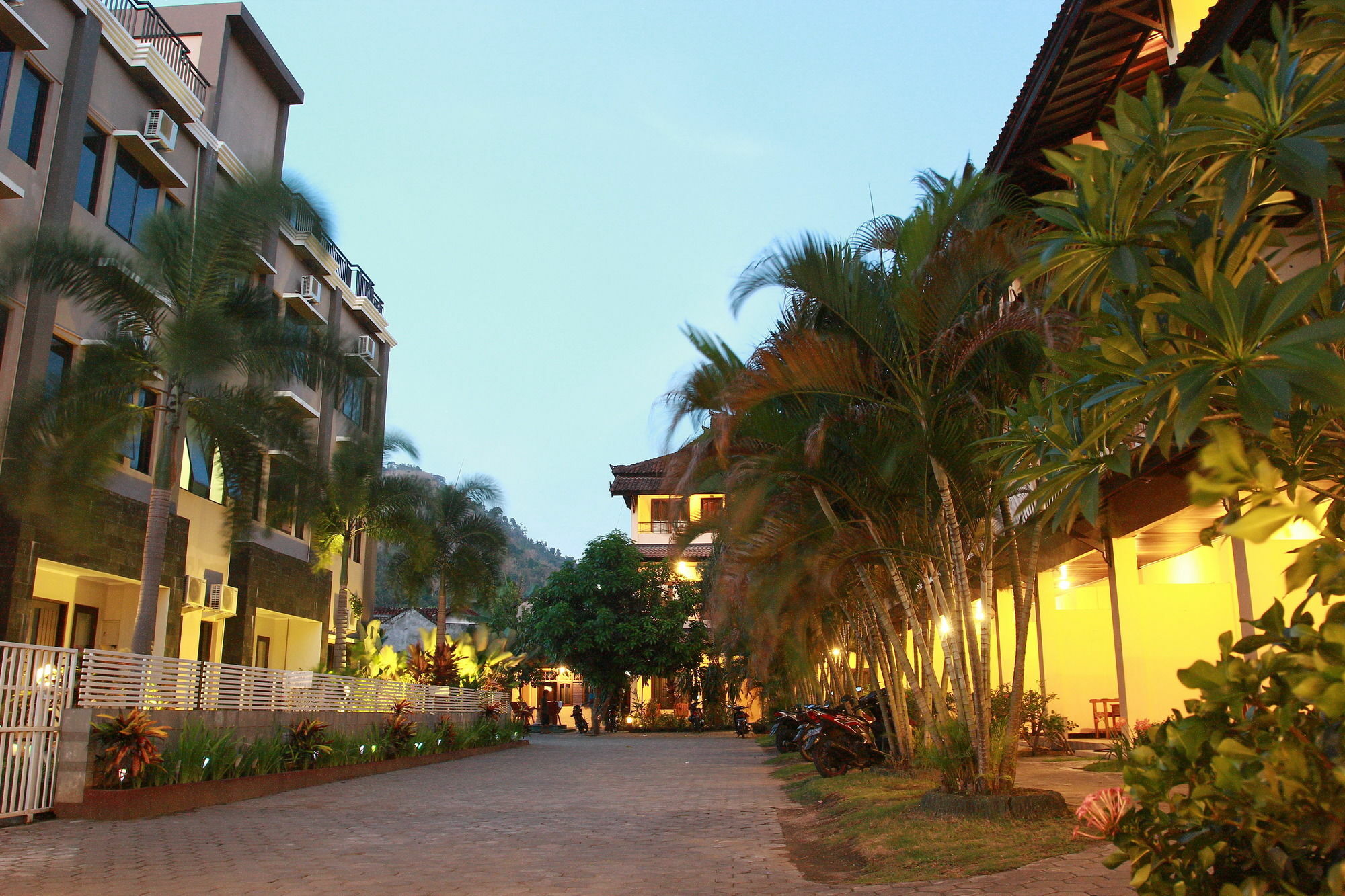 Mangsit Puri Senggigi Hotel מראה חיצוני תמונה